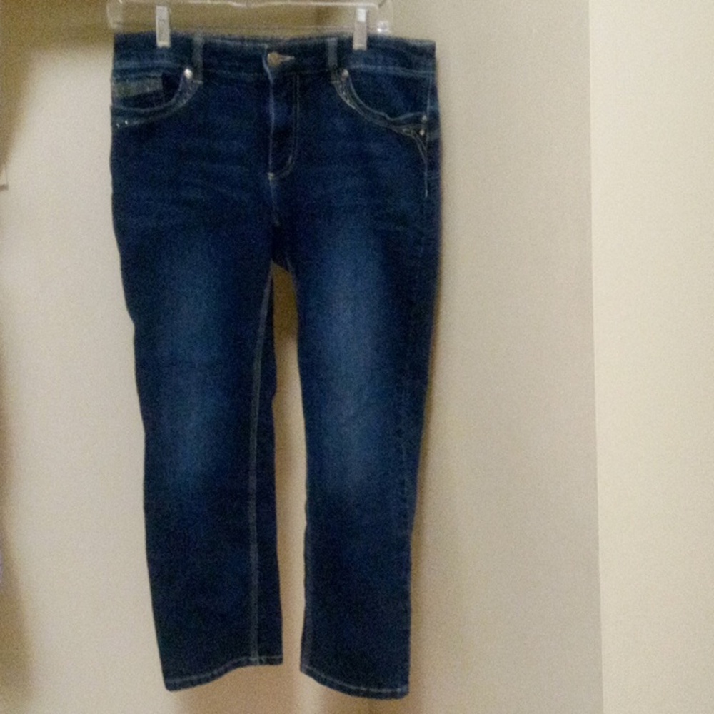 Chico's sz .5 like fits size 6 crop denim jeans. Rhinestone embellishments.